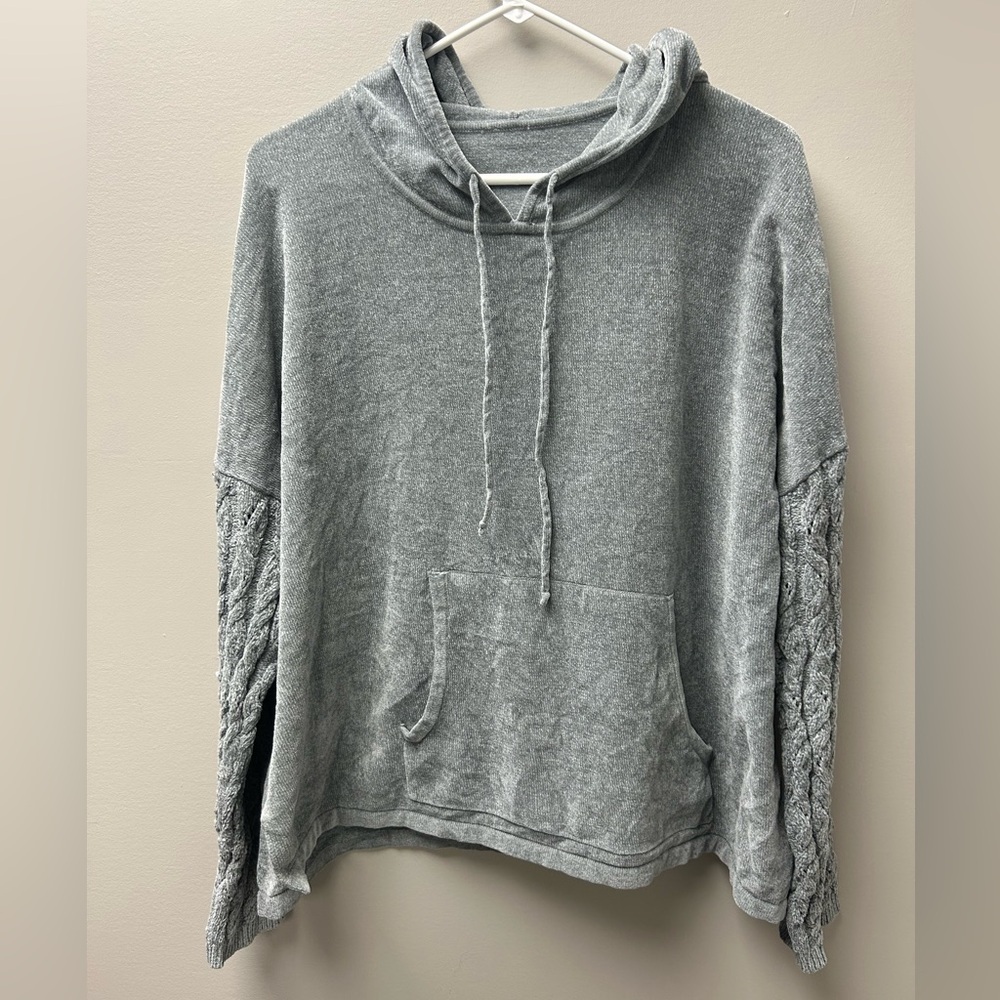 Wynne Lounge Women’s Grey Knit Sweater